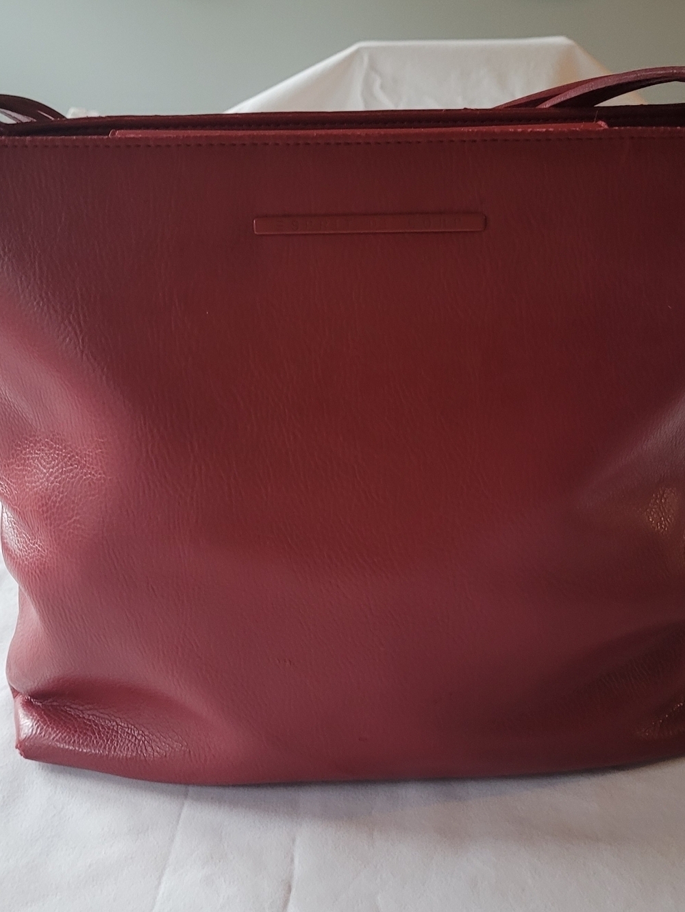 Sprit De Corp Classic Red Women's Tote Bag - Sleek Everyday Carry.